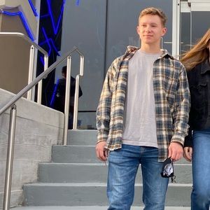 Meet your Posher, Jonathan